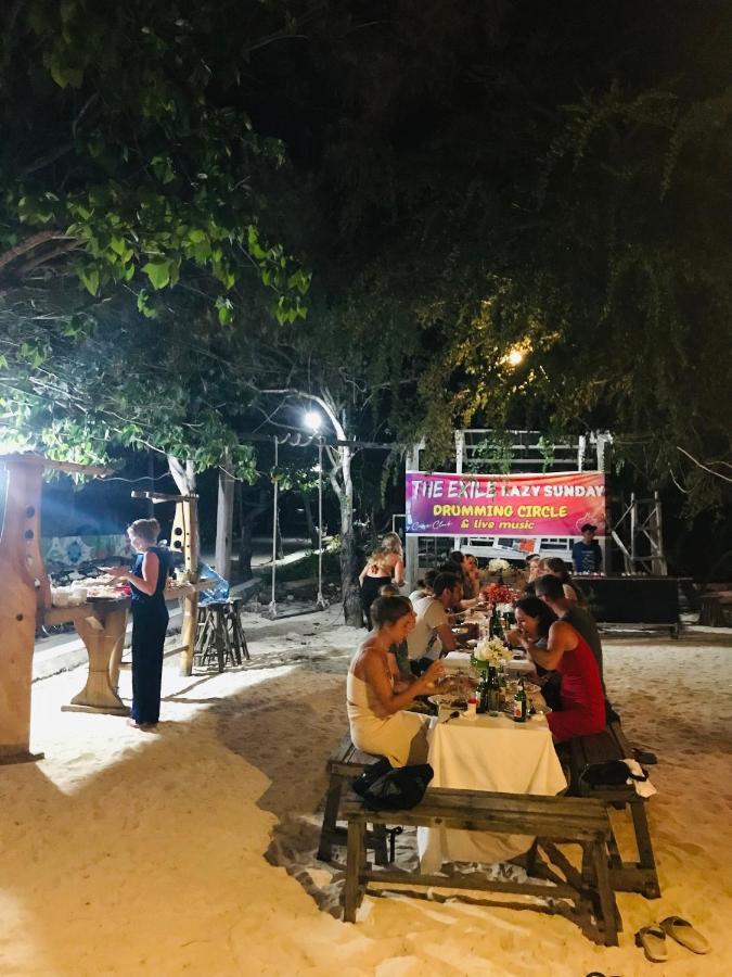 The Exile Sunset Bar & Bungalow Gili Trawangan Kültér fotó